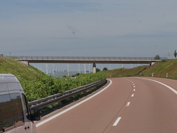 Strassenbrücke Farnstädter Strasse