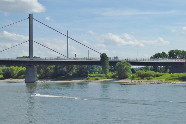 Rheinbrücke Leverkusen, Bl.v. Norden