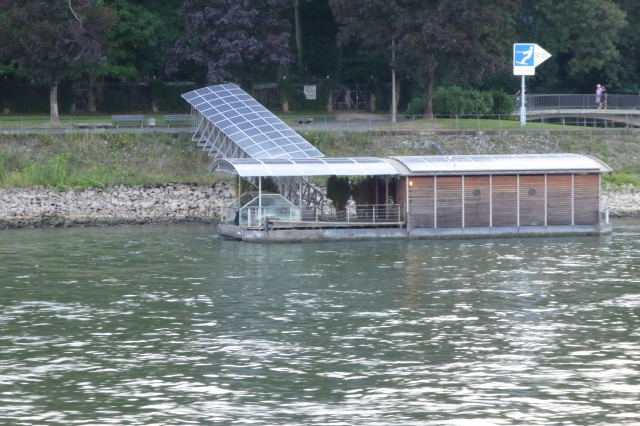 Brücke neben der Flussmühle