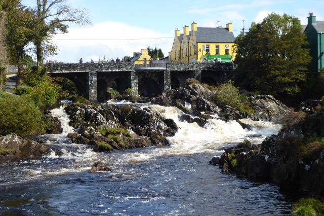 Straßenbrücke in Sneem