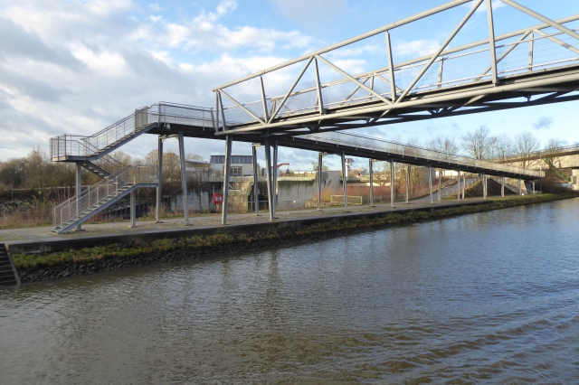 Fußgängersteg am Pfaffensteiner Wehr