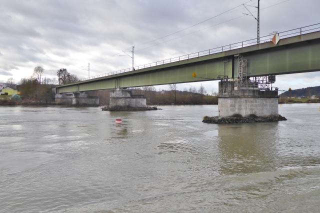 Eisenbahnbrücke Poikam, Bl. v. Osten