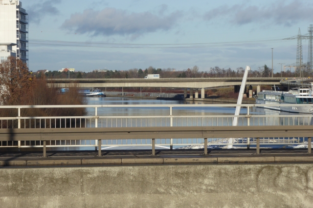 Blick von Brücke Hafenstraße