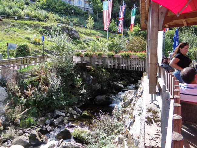 Fußgängerbrücke zum Cafe Triberg