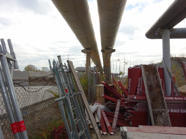 Leitung mehrere 100 m weiter südlich der Lageanzeige