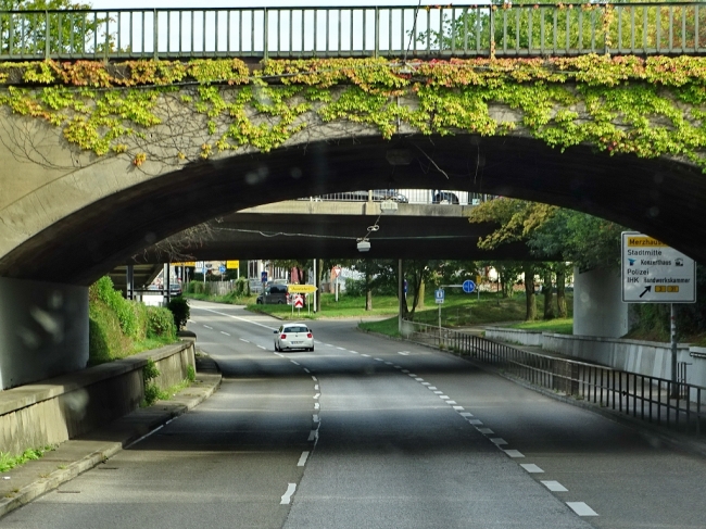 B31 Bogen-Brücke Freiburg