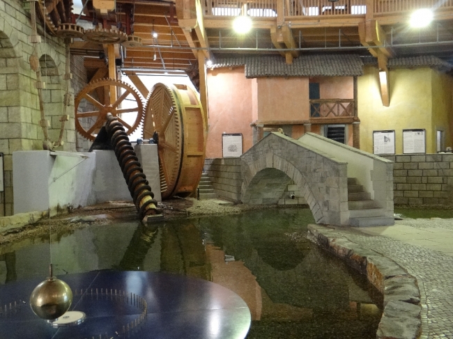 Brücke im Jahrtausendturm Magdeburg