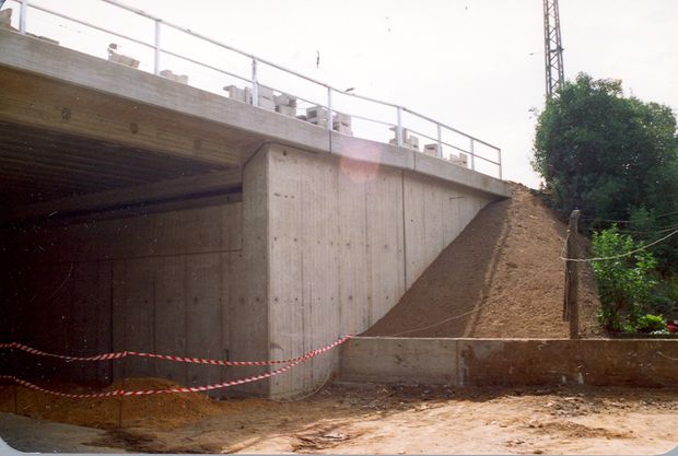einer der Bauzüge am Krefelder Hbf auf einem der Gütergleise