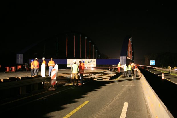 Transport vom Rastplatz zum Kanal