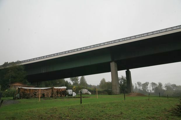 die nach dem Unfall reparierte Stelle