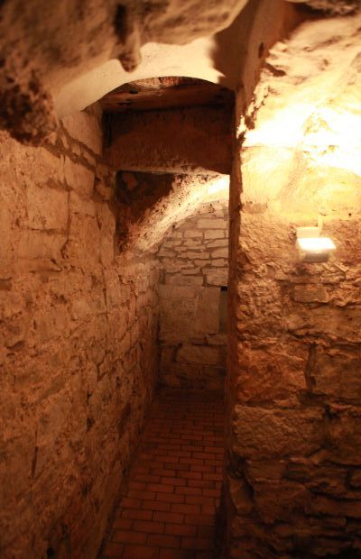 Brückehauskeller in einem Brückenpfeiler