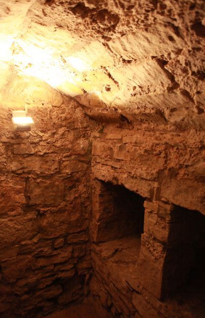 Brückenhauskeller in einem Brückenpfeiler