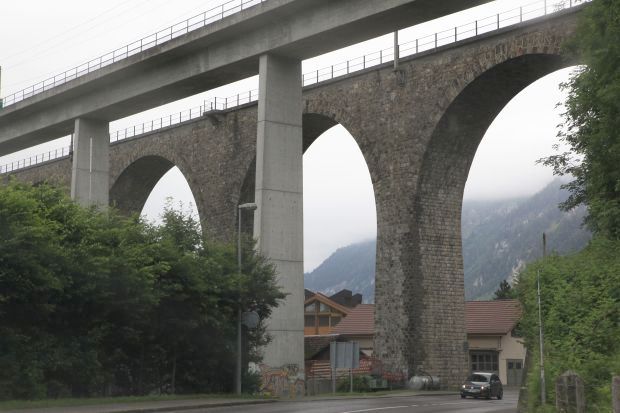 Bild 2