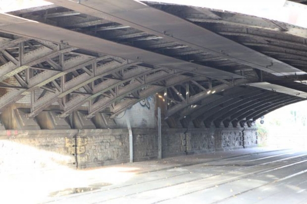 Brücke gesperrt nach einem Zugunglück