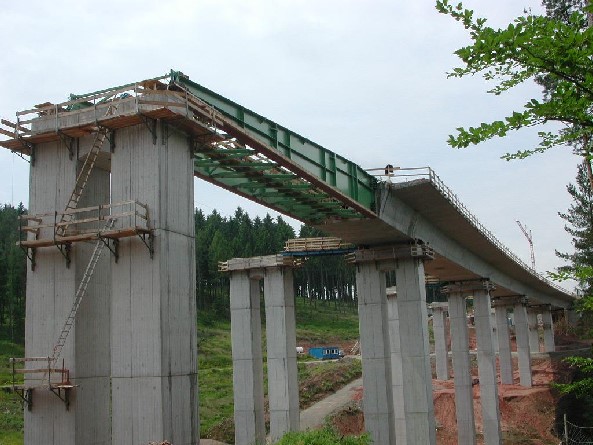 Baustand im Juni 2001