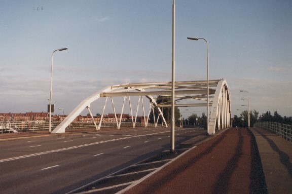 noch in alter weißer Farbgebung