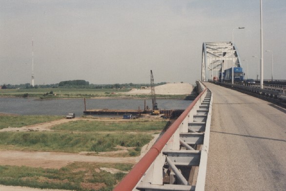 Baubeginn der neuen Brücken