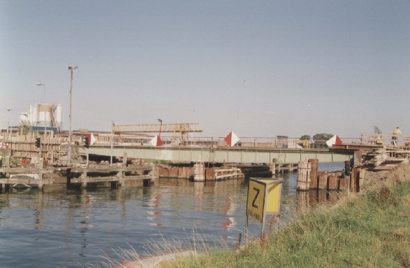 die Brücke während ihres Umbaus