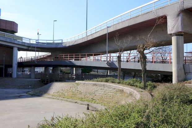 unten, oben die Hochstrassenrampen