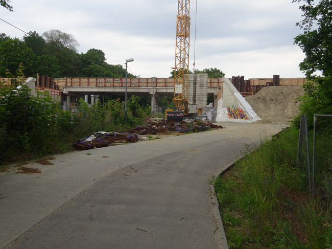 neue Blumberger Dammbrücke / EU Berlin - Strausberg - Kiez - Polen