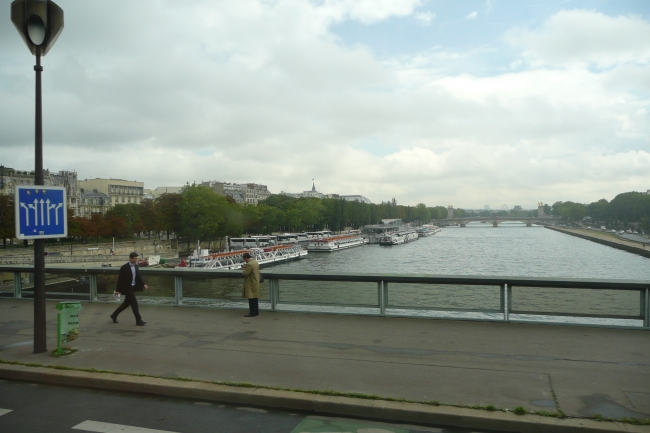 Bl. v. Pont de Alma auf Pont des Invalides