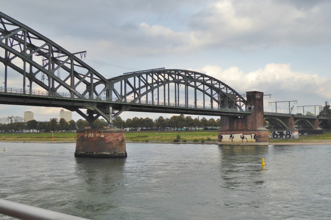 Kölner Südbrücke, rechtes Ufer, Blick v. Süden