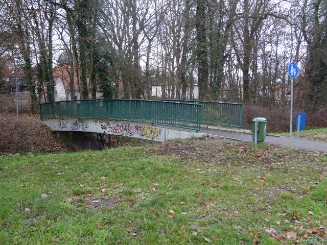 Fußgängerbrücke Poststrasse / Fredersdorfer Mühlenfließ
