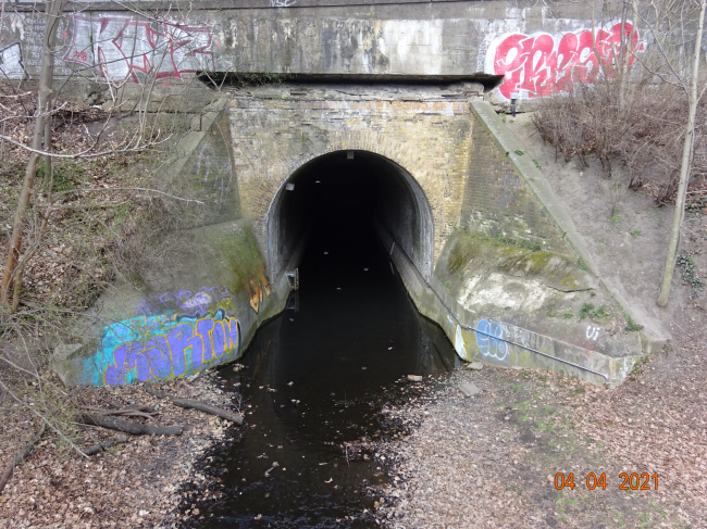 EÜ Strecke Berlin - Strausberg - Küstrin und U 5 Hönow - Alex u. Altentreptower Straße / Wuhle
