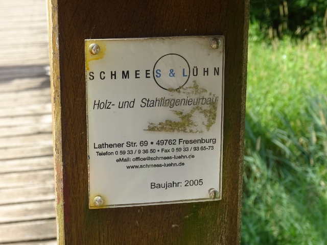 Fußgängerbrücke nördlich Ahrensfelder Berge / ehemaliger Klärwerksableiter