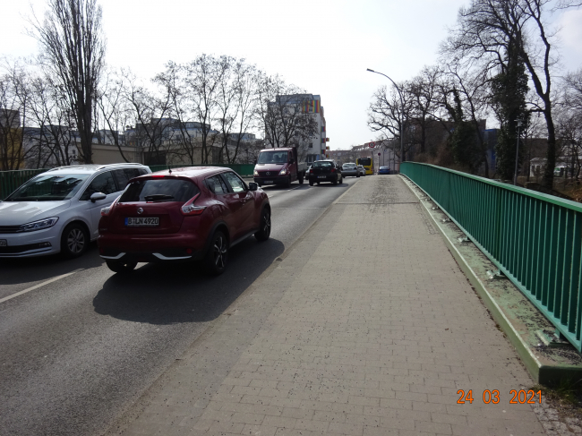 Wendenschlossstraßenbrücke / Stichkanal an der Spree