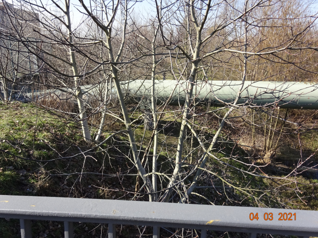 Rohrbrücke / stillgelegter Klärwerksableiter