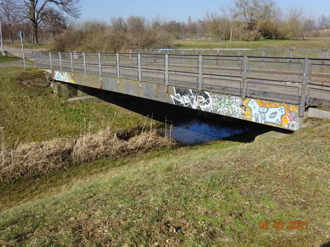 Straßenverkehrsbrücke Hellersdorfer Weg / Seelgraben