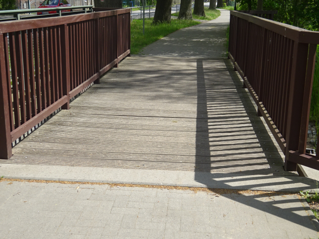 Rad- und Fußwegbrücke an der Schönerlider Straße / Panke