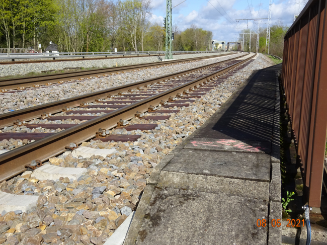 EÜ Oranienburg-Lehnitz/ Havel im Bildhintergrund