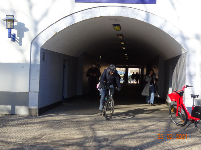 EÜ / Bahnhofszugang NW des Treptower Parks