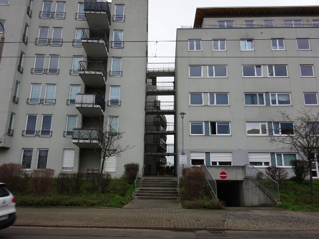 5 Hausübergangsbrücken Grünauer Straße