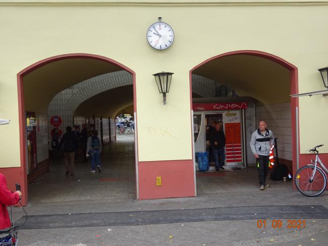 EÜ Strecke Berlin - Frankfurt Oder - Warschau / Zugang zum Bf. Köpenick