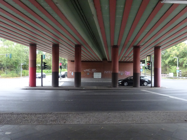 A111 - Brücke Waidmannsluster Damm