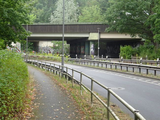 A111 - Brücke über den Hermsdorfer Damm