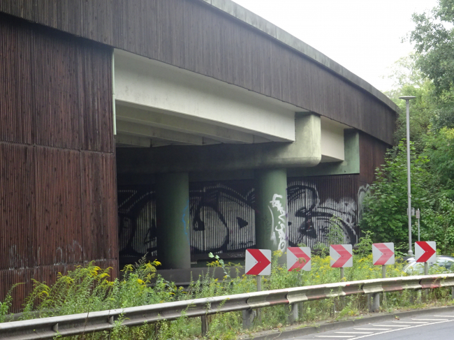 A111 - Brücke über den Hermsdorfer Damm