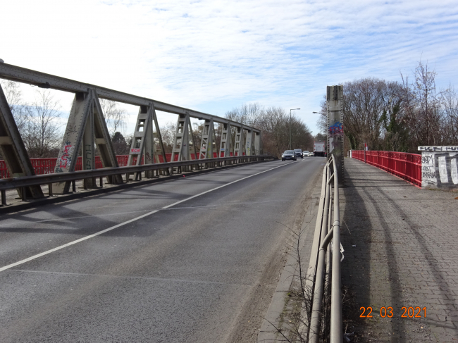 Baumschulenbrücke über den Britzer Zweigkanal