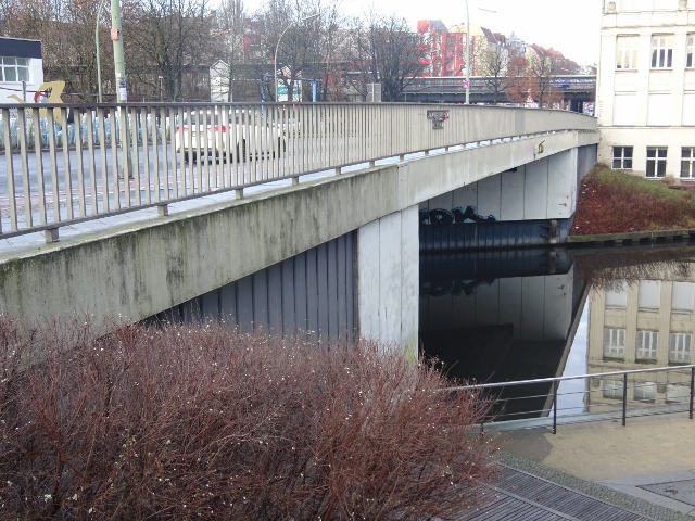 Sonnenbrücke / Neuköllner Schifffahrtskanal