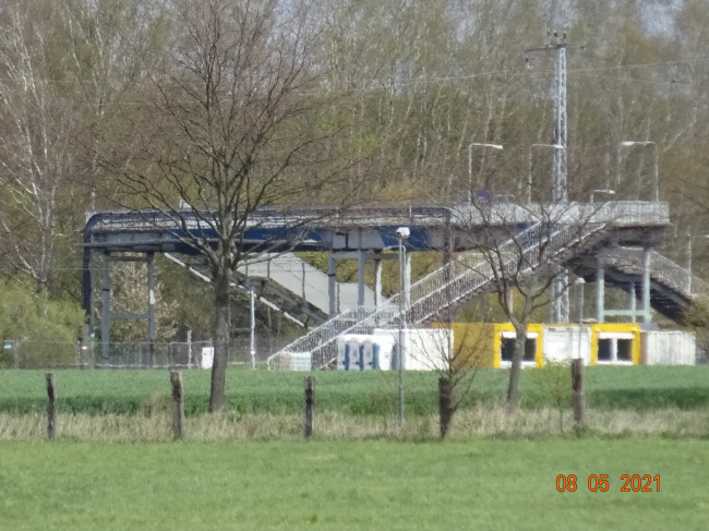 Zugangsbrücke Bahnhof Schönfließ / BAR