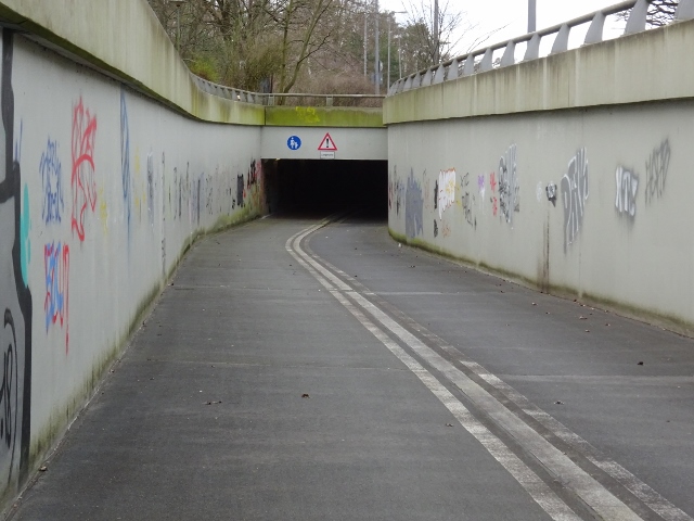 Nordostbrücke Zehlendorfer Kleeblatt Zu- und Abfahrten / Rad- und Fußverkehr