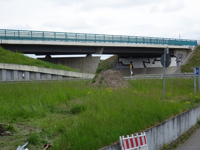 neu L400 Berliner Straßenbrücke / Autobahn A 117