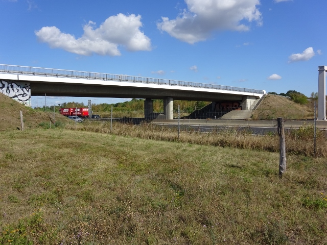 Alexander Meisner Straßenbrücke / A113 Autobahn Berlin - Dresden
