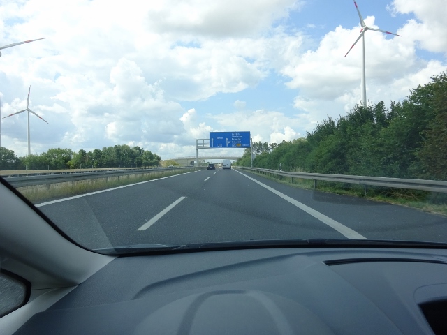 Fahrwegbrücke südwestlich des Autobahnkreuzes A 20 / A 11
