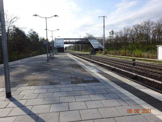 Bahnhofszugangsbrücke Ost Wuhlheide / EU Strecke Berlin - Erkner - Fankfurt Oder