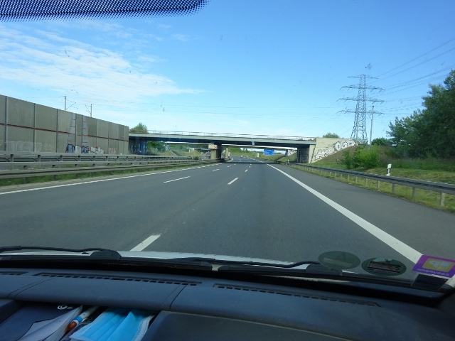 Archivnummer BAS 64850 Brückendaten ändernStandort bearbeitenneues Foto hinzufügen Fotos bearbeiten neue Nachricht eingebenneue Hyperlink eingebenneue Sammelgegenstand eingeben EÜ Strecke Berlin - Bernau - Stralsund / A 10 Autobahn Berliner Ring