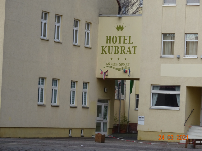 Fußwegbrücke Hotel Kubrat